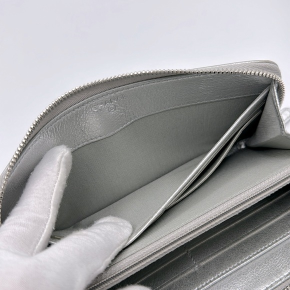 Chanel 2015-2016 Airlines Continental Wallet - Picture 11 of 17